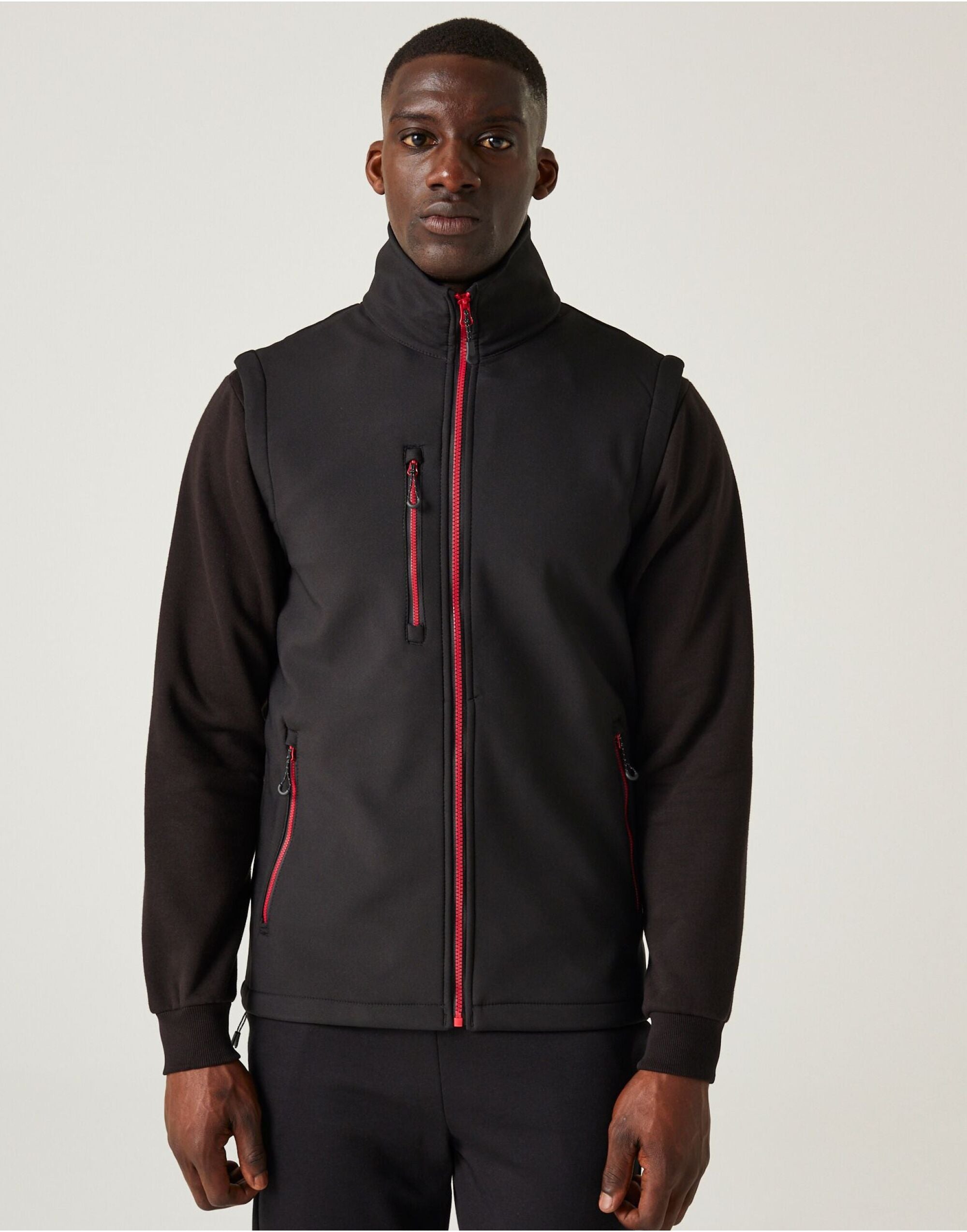 Regatta Professional Regatta Navigate 2L Softshell Bodywarmer TRA915 - Black Classic Red - Customisable Bodywarmer