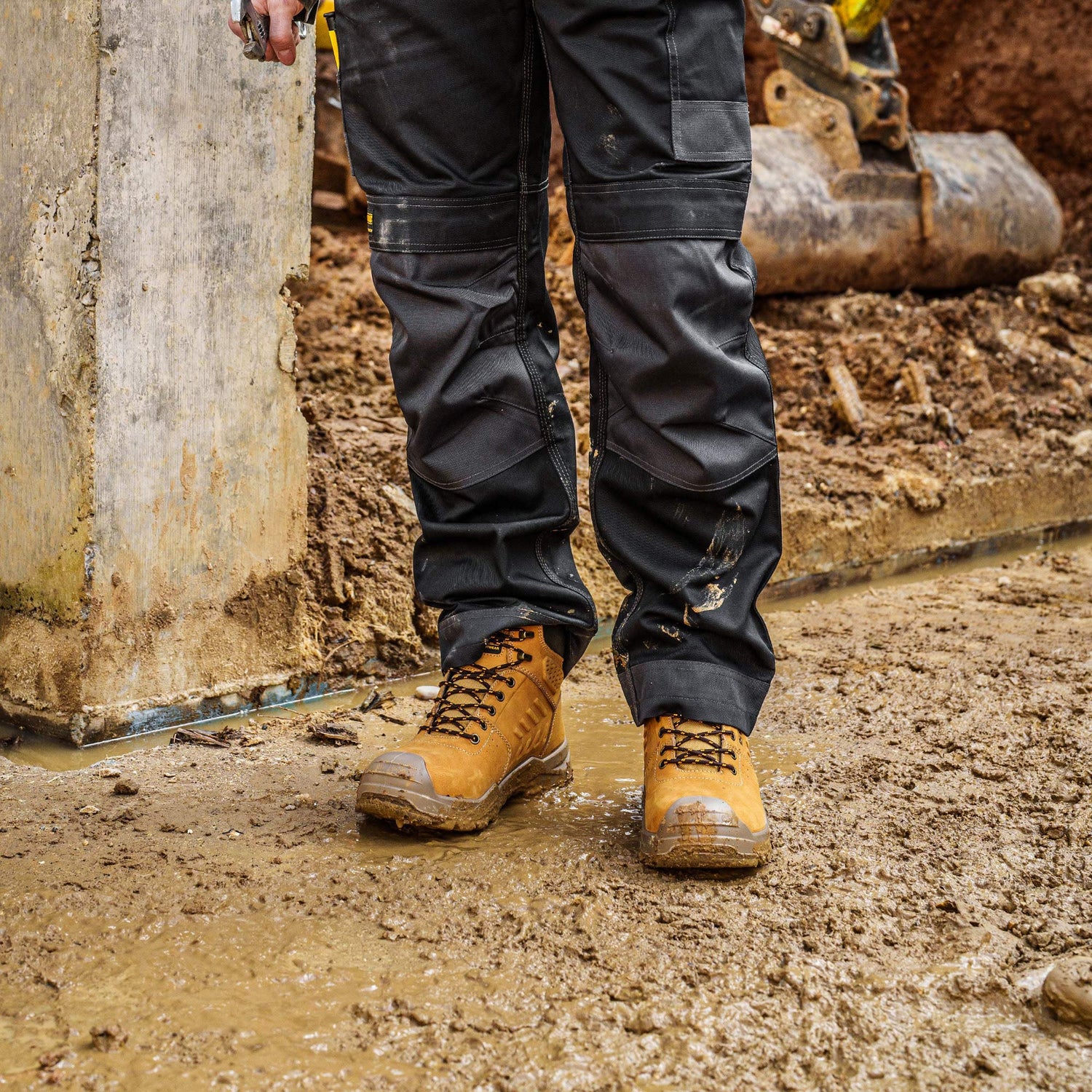 DeWalt - Mentor Wheat Waterproof Safety Boot - - Customisable Footwear