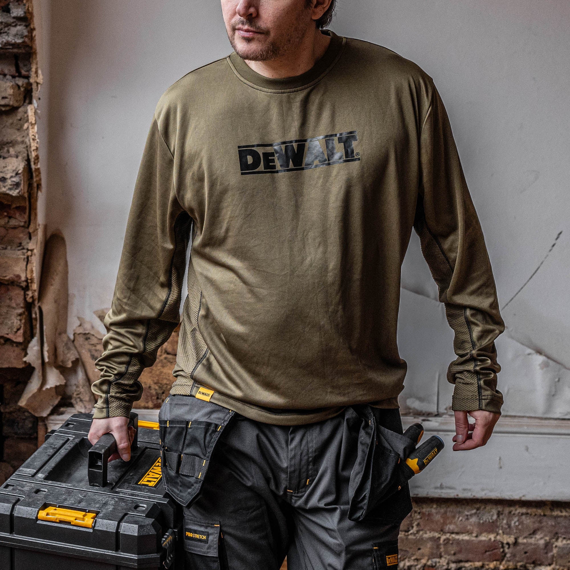 DeWalt - Long Sleeve Performance T-Shirt - - Customisable Workwear