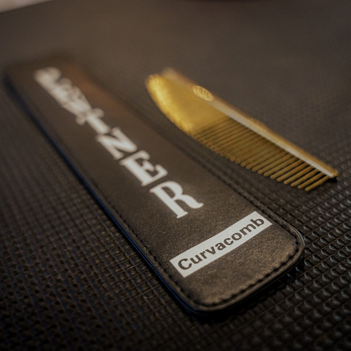 Curvacomb - Gold Dog Grooming Comb - - Customisable Combs